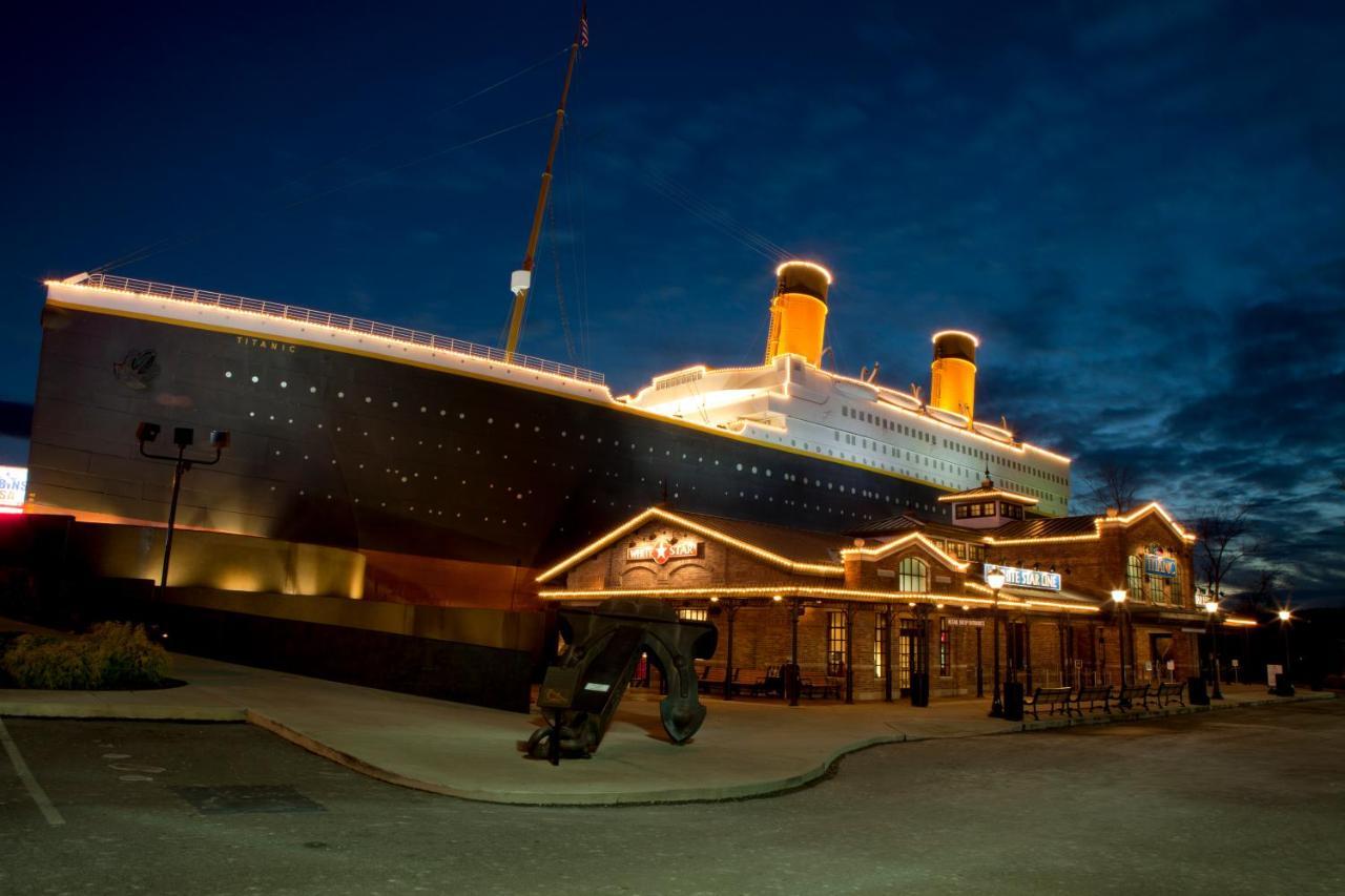 Ober Hideaway, Hot Tub, Wifi, 1089 Free Tickets Each Paid Day, Dollywood And More Gatlinburg Exterior photo